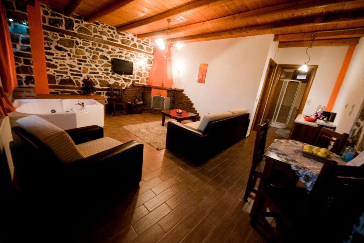 Traditional Guesthouse Siantsis Палеос Агиос Атанасиос Екстериор снимка