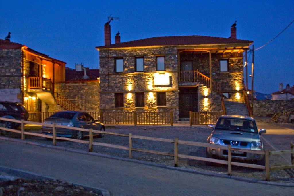Traditional Guesthouse Siantsis Палеос Агиос Атанасиос Екстериор снимка