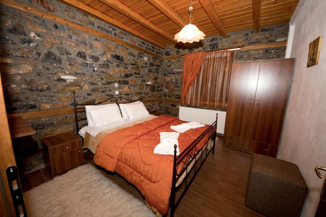 Traditional Guesthouse Siantsis Палеос Агиос Атанасиос Екстериор снимка