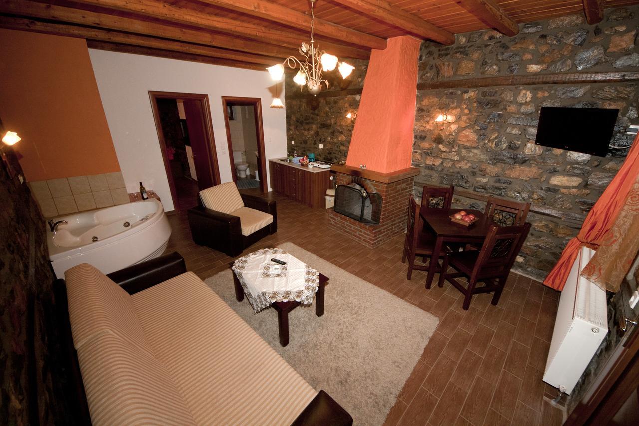 Traditional Guesthouse Siantsis Палеос Агиос Атанасиос Екстериор снимка