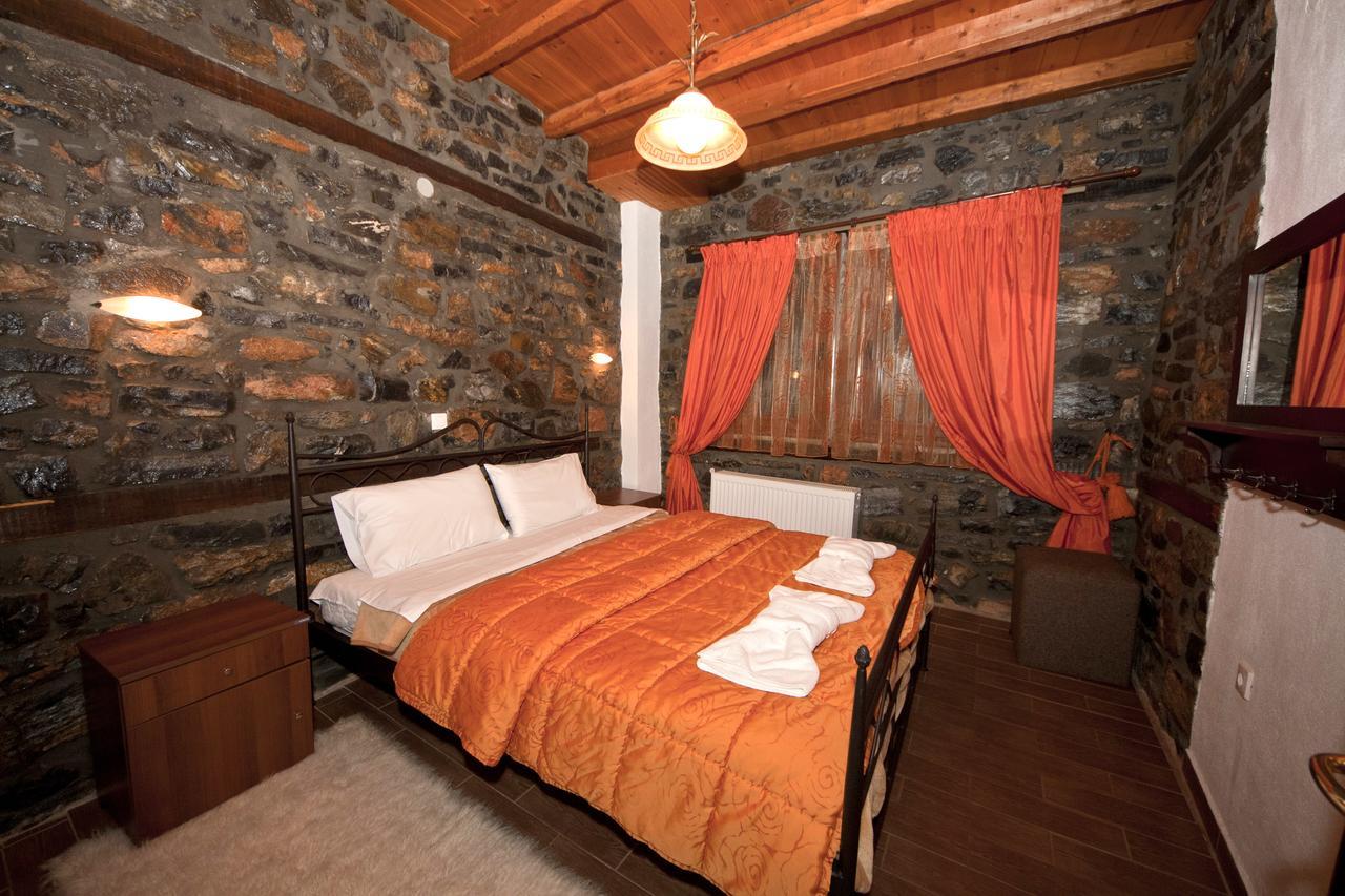 Traditional Guesthouse Siantsis Палеос Агиос Атанасиос Екстериор снимка